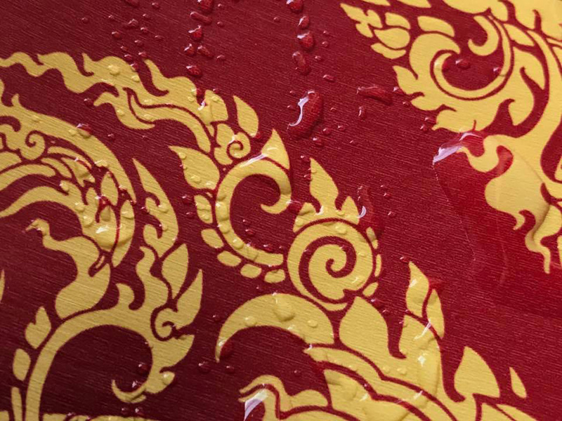 วอลเปเปอร์ไวนิลติดผนังลายไทยเทพพนม สีแดง กันน้ำได้