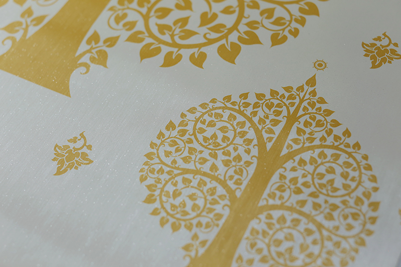 วอลเปเปอร์ลายไทยแต่งวัด ลายต้นโพธิ์สีทอง พื้นขาว